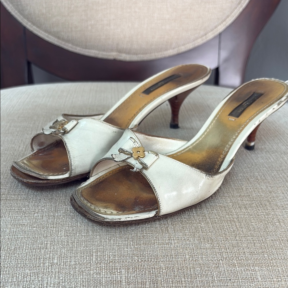 Louis Vuitton Mule with bow